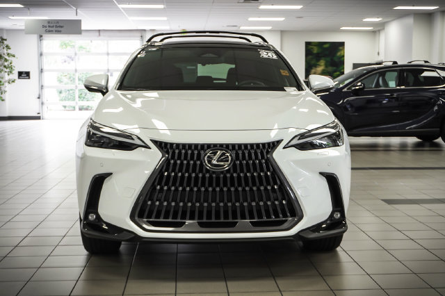 Used 2026 Lexus NX 450h+ AWD w/ Luxury Package image 4
