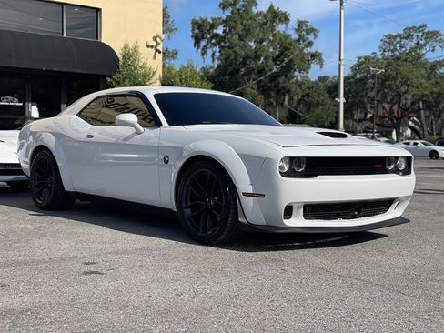 Used 2019 Dodge Challenger R/T Scat Pack w/ Widebody Package RWD image 12