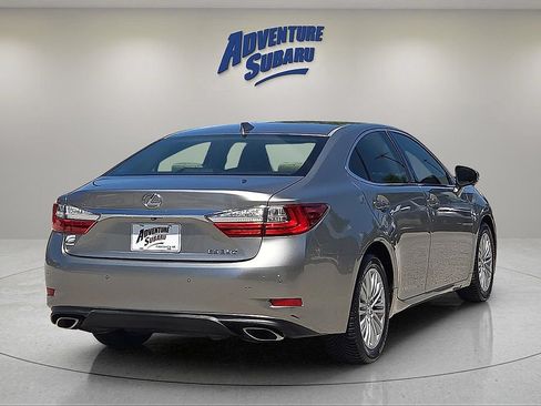 Used 2016 Lexus ES 350 w/ Premium Package w/Wood Trim FWD image 6