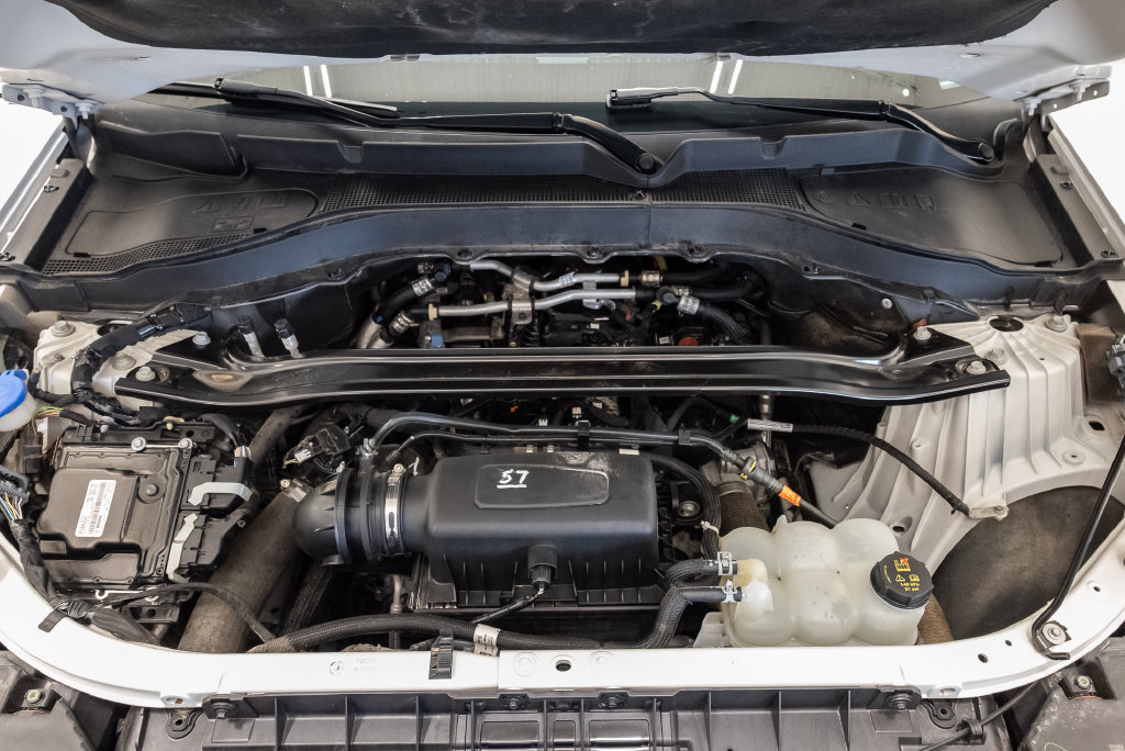 Used 2022 Ford Explorer Limited AWD/4WD image 6