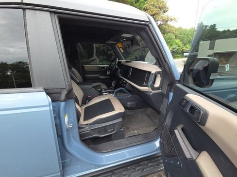 Used 2023 Ford Bronco Wildtrak AWD/4WD image 23