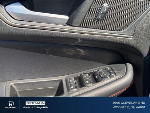 Used 2021 Ford Edge ST-Line w/ Class II Trailer Tow Package AWD/4WD image 15