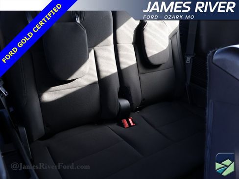 Certified 2022 Ford Explorer XLT image 13