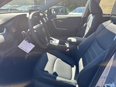 New 2025 Toyota RAV4 Limited image 38