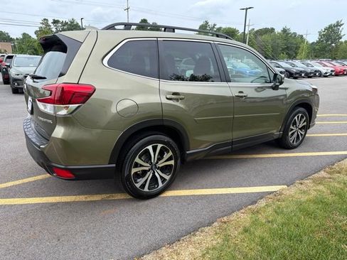 Used 2023 Subaru Forester Limited AWD/4WD image 5