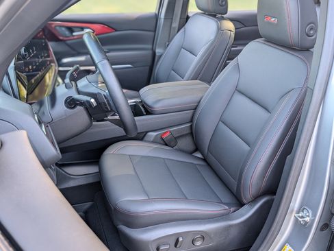 Used 2024 Chevrolet Traverse Z71 w/ Enhanced Driving Package image 17