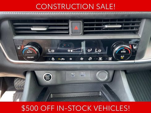 Used 2023 Nissan Rogue SV w/ SV Premium B Package AWD/4WD image 30