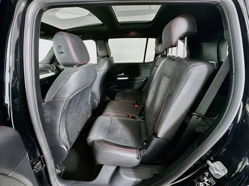 Certified 2023 Mercedes-Benz GLB 250 image 23