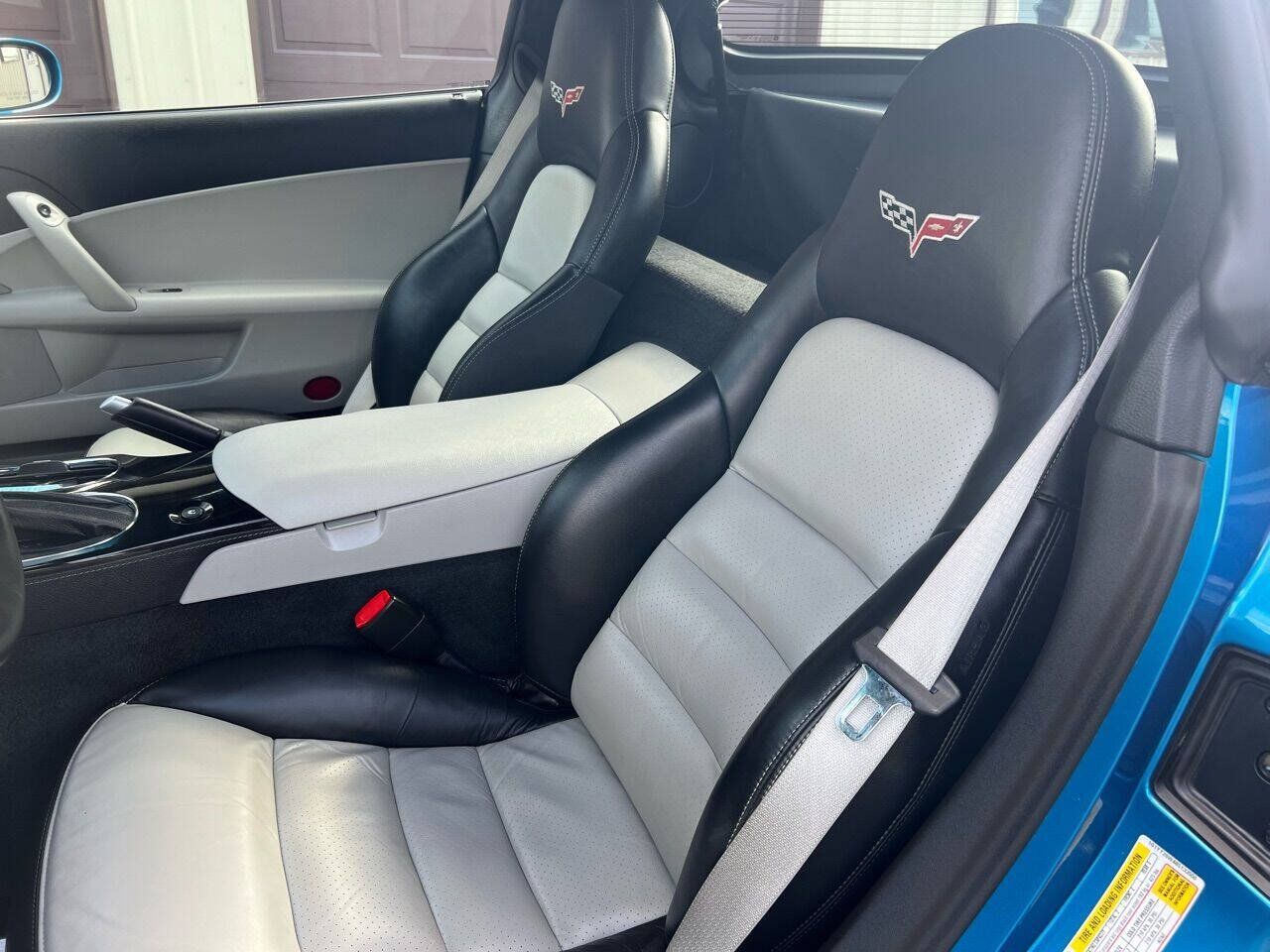 Used 2008 Chevrolet Corvette Coupe w/ Preferred Equipment Group RWD image 34