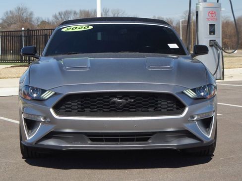 Used 2020 Ford Mustang Premium image 22