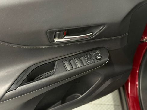 Used 2021 Toyota Venza LE w/ Carpet Mat Package (TMS) AWD/4WD image 28