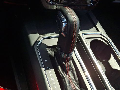 Used 2017 Ford F150 Lariat w/ Equipment Group 502A Luxury AWD/4WD image 16