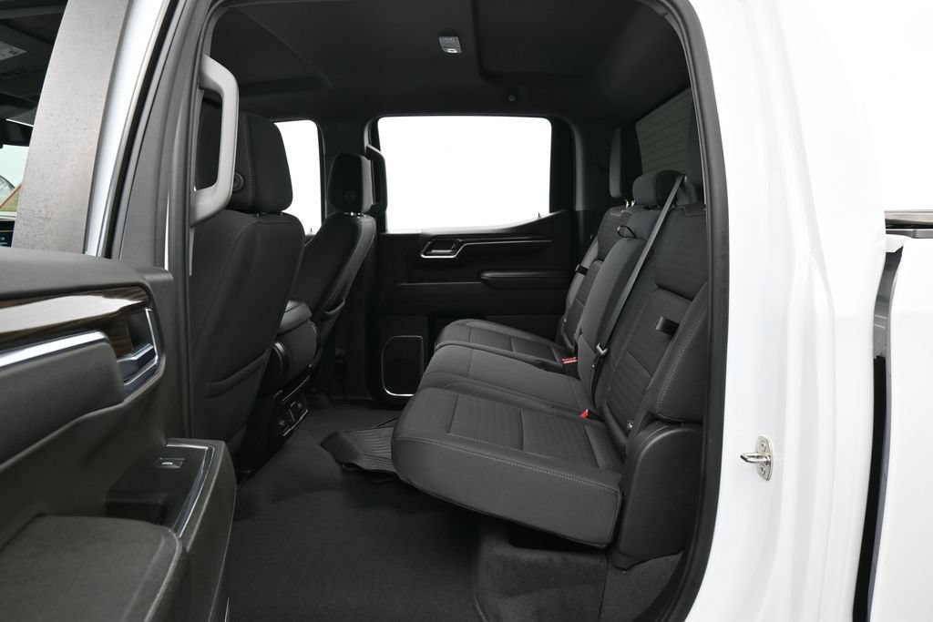 Used 2023 Chevrolet Silverado 1500 LT RWD image 30