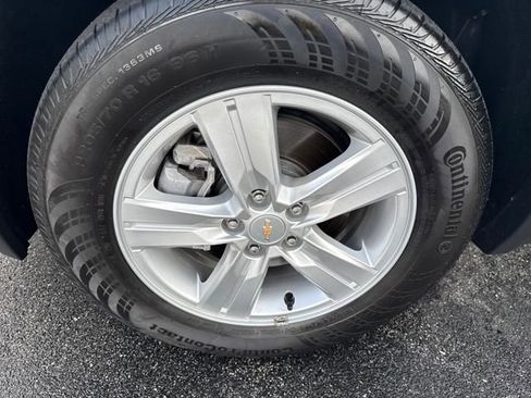 Used 2022 Chevrolet Trax LT w/ LT Convenience Package image 39