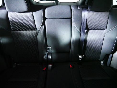 Used 2025 Mitsubishi Outlander ES AWD/4WD image 13