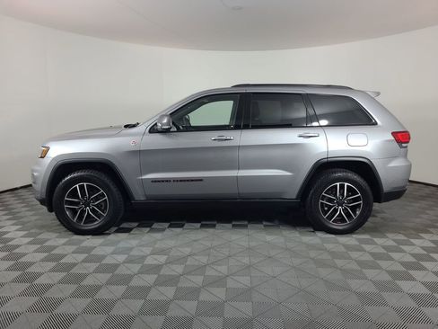 Used 2021 Jeep Grand Cherokee Trailhawk w/ Trailhawk Luxury Group AWD/4WD image 6