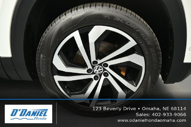 Used 2021 Volkswagen Atlas SEL Premium AWD/4WD image 46