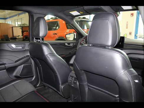 Used 2023 Ford Escape ST-Line Select w/ Tech Pack #2 AWD/4WD image 19