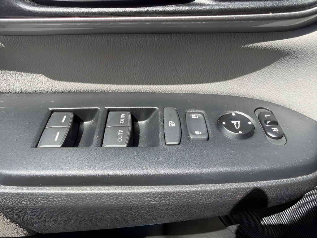 Used 2017 Honda CR-V EX-L image 25