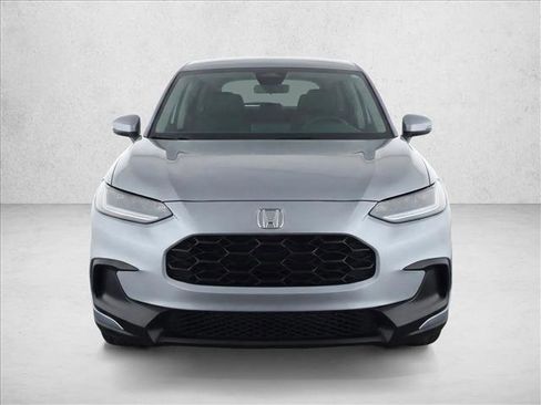 Used 2023 Honda HR-V LX image 2