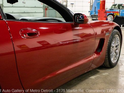 Used 1999 Chevrolet Corvette Coupe w/ Memory Pkg image 24