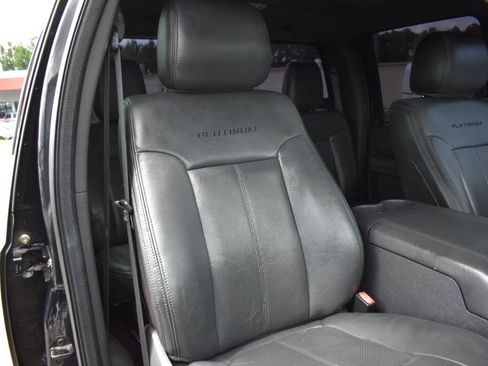 Used 2015 Ford F250 Platinum w/ FX4 Off-Road Package AWD/4WD image 31