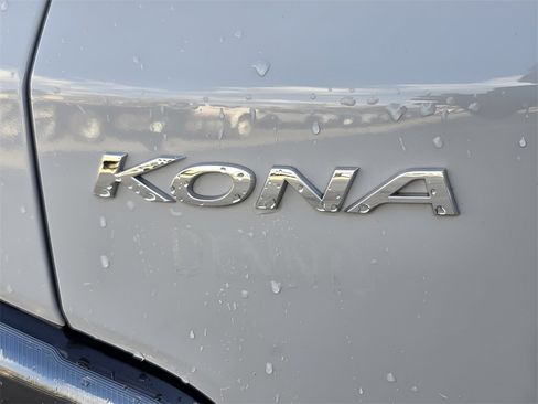 Used 2023 Hyundai Kona SEL w/ Convenience Package image 12