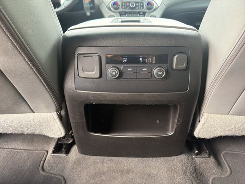 Used 2019 Chevrolet Tahoe LT RWD image 28