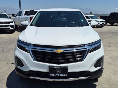 Used 2024 Chevrolet Equinox LT AWD/4WD image 2