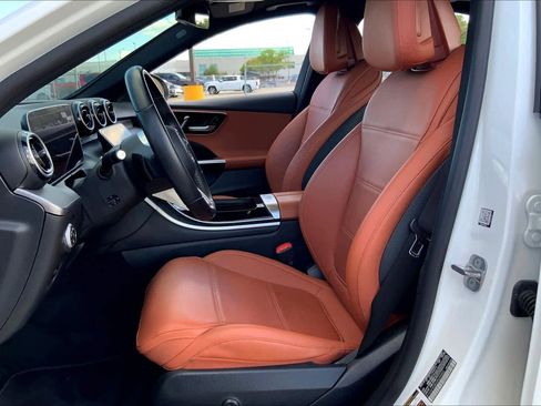 Used 2025 Mercedes-Benz C 300 Sedan image 8