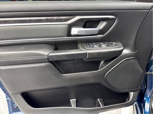 Used 2022 RAM 1500 Big Horn AWD/4WD image 11