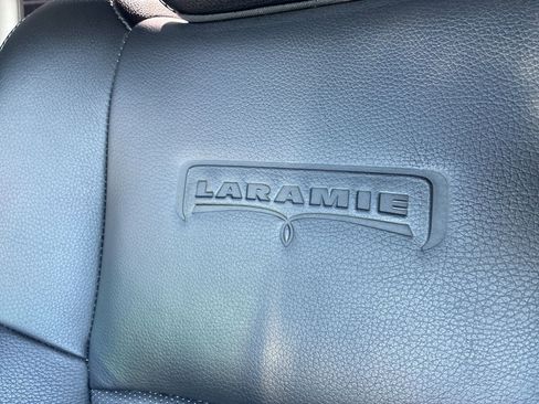 Used 2017 RAM 1500 Laramie w/ Convenience Group AWD/4WD image 30