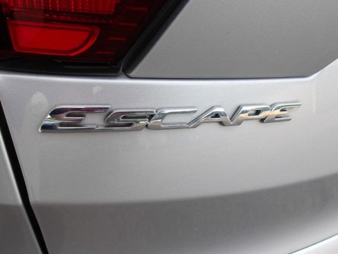 Used 2019 Ford Escape SE AWD/4WD image 35