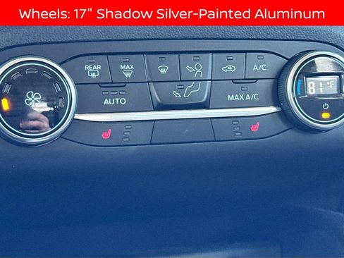 Used 2020 Ford Escape SE image 19