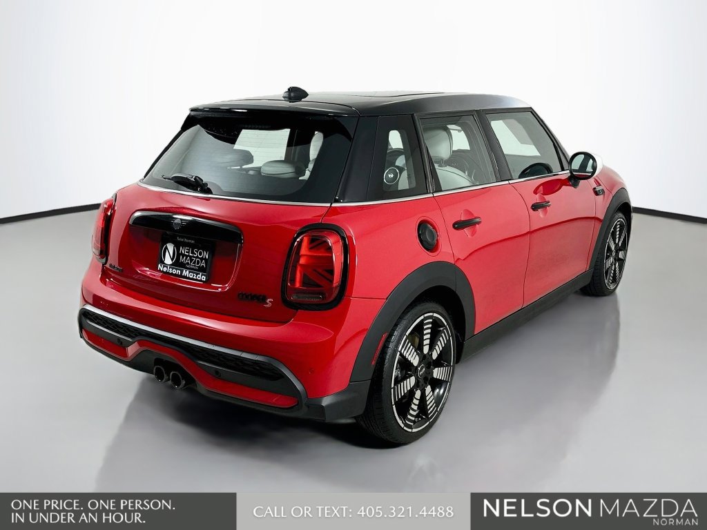 Used 2023 MINI Cooper S w/ Driver Assistance Package FWD image 6