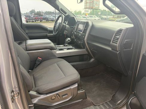 Used 2020 Ford F150 XLT w/ Equipment Group 302A Luxury AWD/4WD image 9