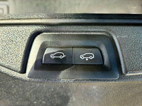 Used 2020 BMW X7 xDrive40i w/ Premium Package image 28