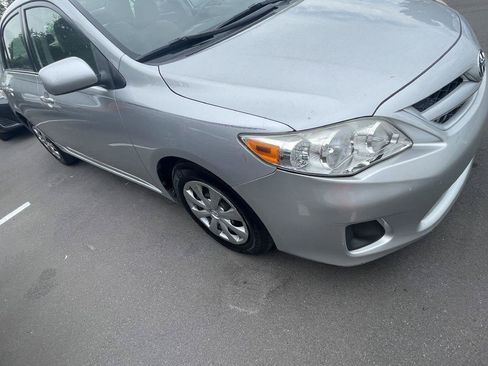 Used 2011 Toyota Corolla LE FWD image 12