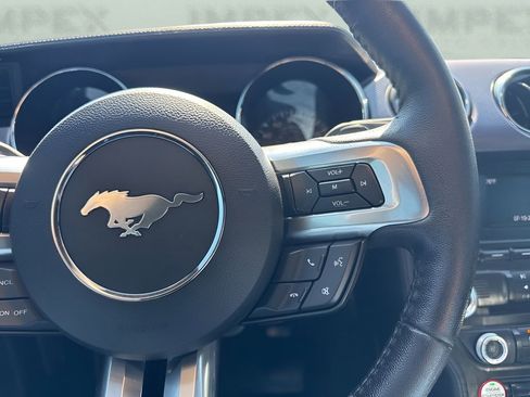 Used 2017 Ford Mustang GT RWD image 13