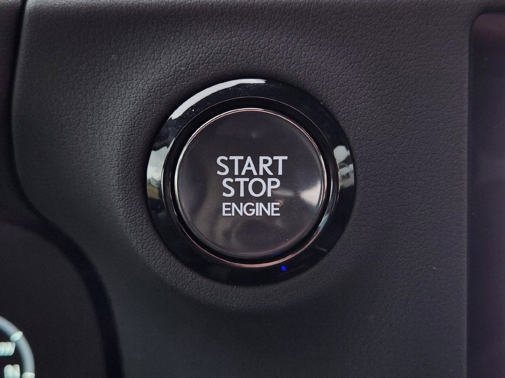 Used 2024 Lexus GX 550 w/ Cold Area Package AWD/4WD image 23