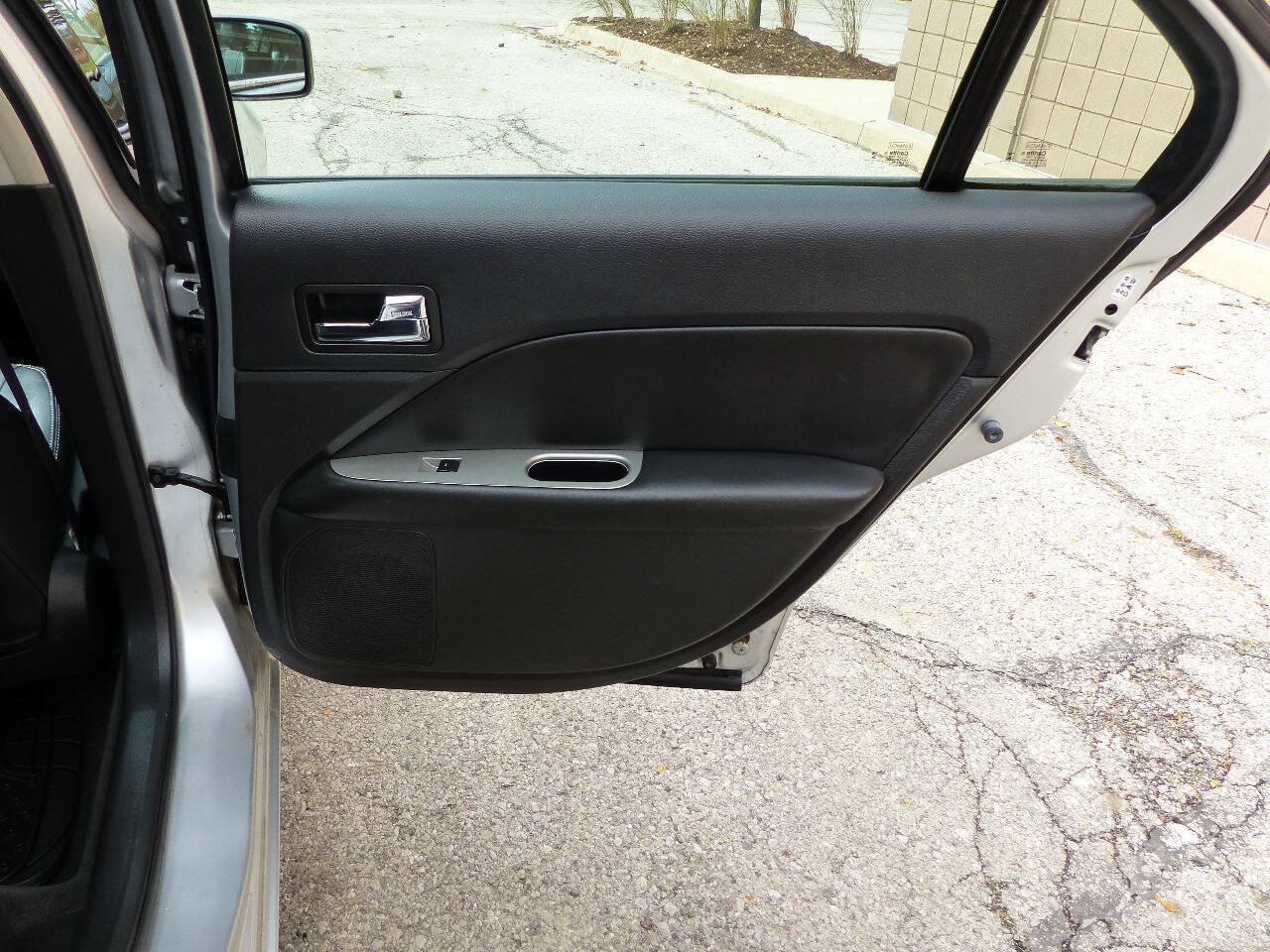 Used 2012 Ford Fusion SEL FWD image 41