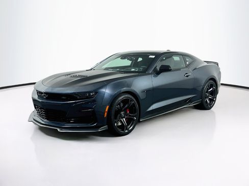 Used 2023 Chevrolet Camaro SS RWD image 1