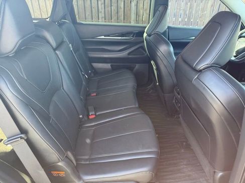 Used 2024 INFINITI QX60 Pure image 11