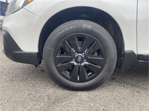 Used 2018 Subaru Outback 2.5i image 18