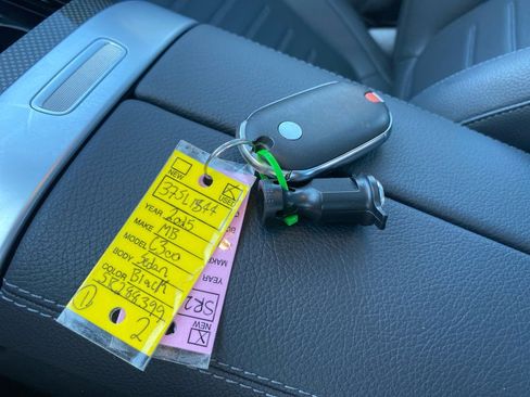 Used 2025 Mercedes-Benz C 300 4MATIC Sedan image 34