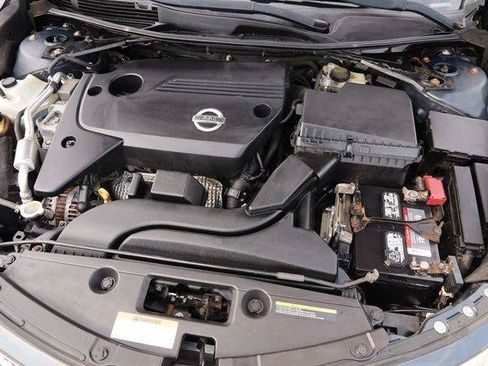 Used 2014 Nissan Altima 2.5 SV FWD image 25