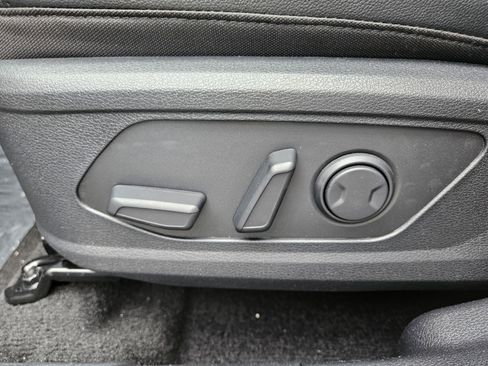 New 2026 Kia Sportage EX FWD image 9