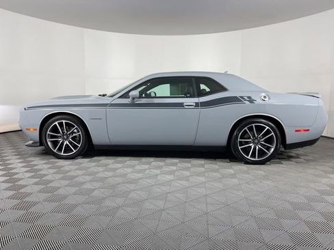 Used 2021 Dodge Challenger R/T w/ Plus Package image 6