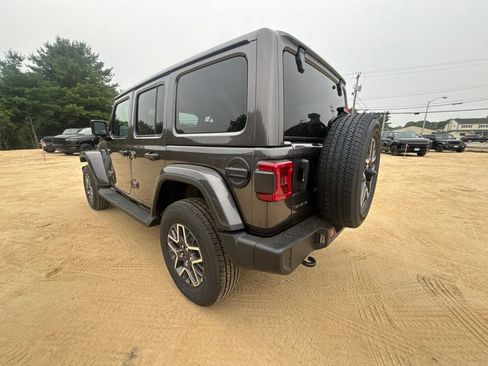 New 2026 Jeep Wrangler Unlimited Sahara AWD/4WD image 3