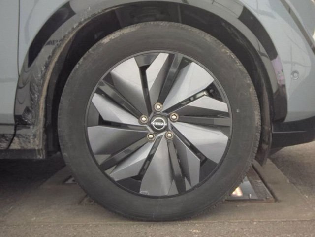 Used 2023 Nissan Ariya AWD/4WD image 20